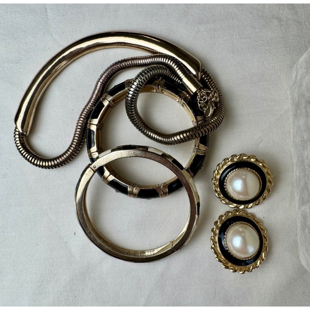 Park Lane Vintage Style Jewelry Set Gold Tone Faux Pearl Black Enamel 4pc Set - Picture 16 of 16